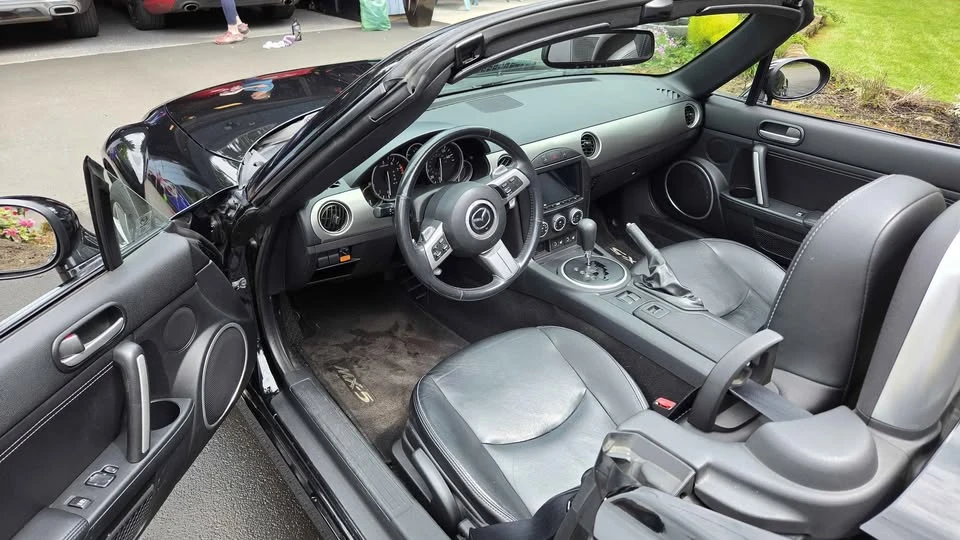 2009 Mazda NC MX-5 Miata - Image 5 of 9