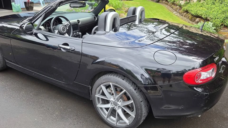 2009 Mazda NC MX-5 Miata - Image 8 of 9