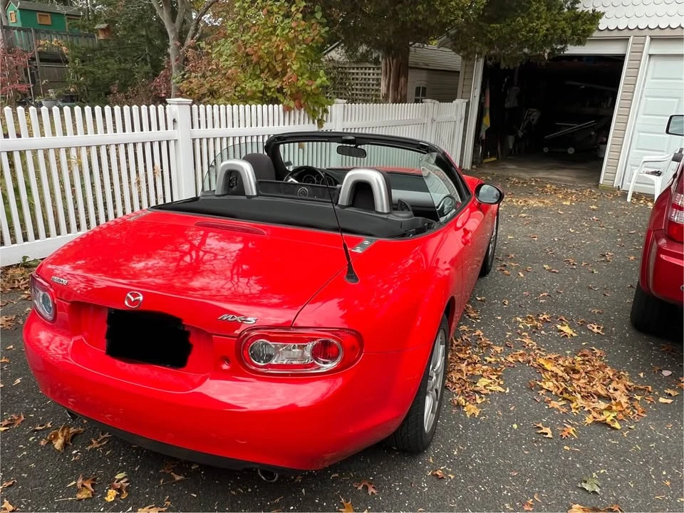 2009 Mazda NC MX-5 Miata - Image 15 of 18