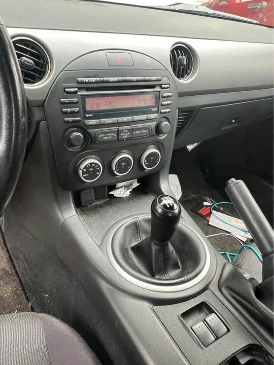 2009 Mazda NC MX-5 Miata - Image 14 of 18