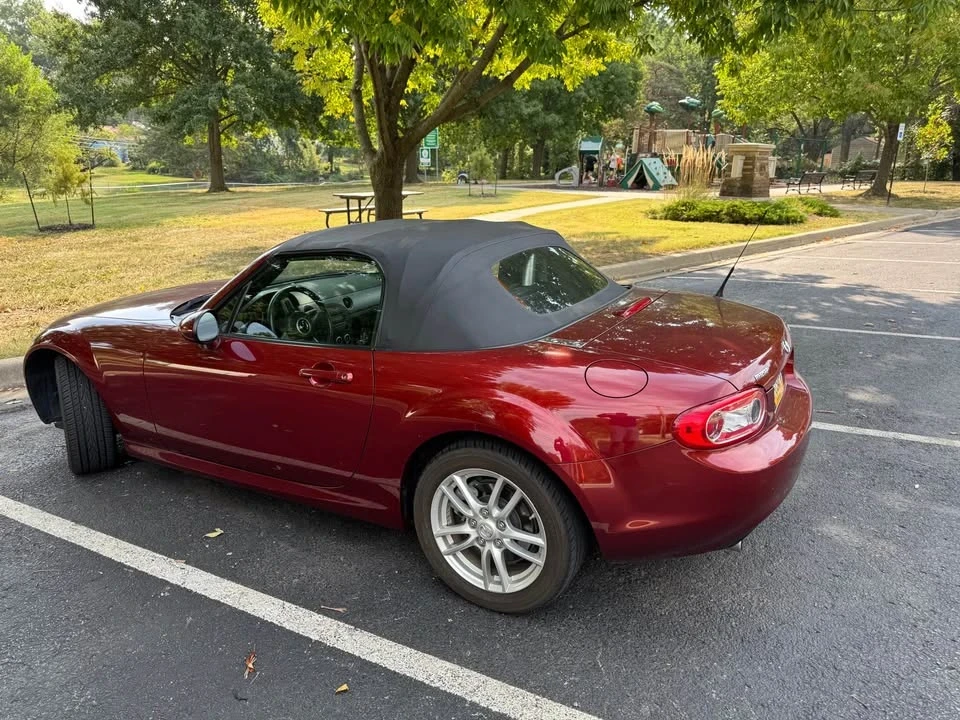 2009 Mazda NC MX-5 Miata - Image 8 of 11