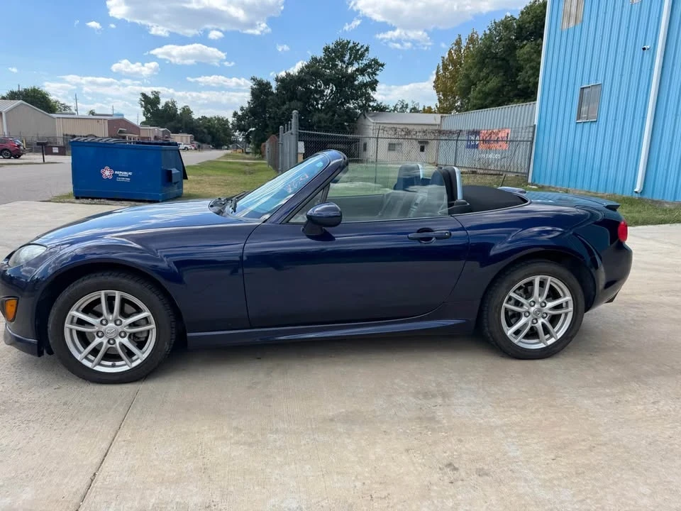 2009 Mazda NC MX-5 Miata - Image 4 of 15