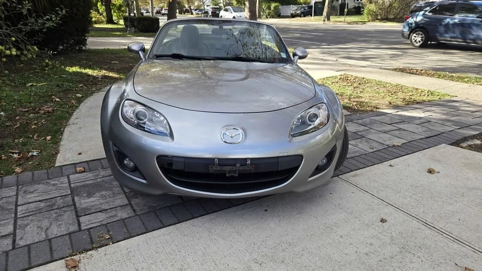 2009 Mazda NC MX-5 Miata - Image 9 of 17