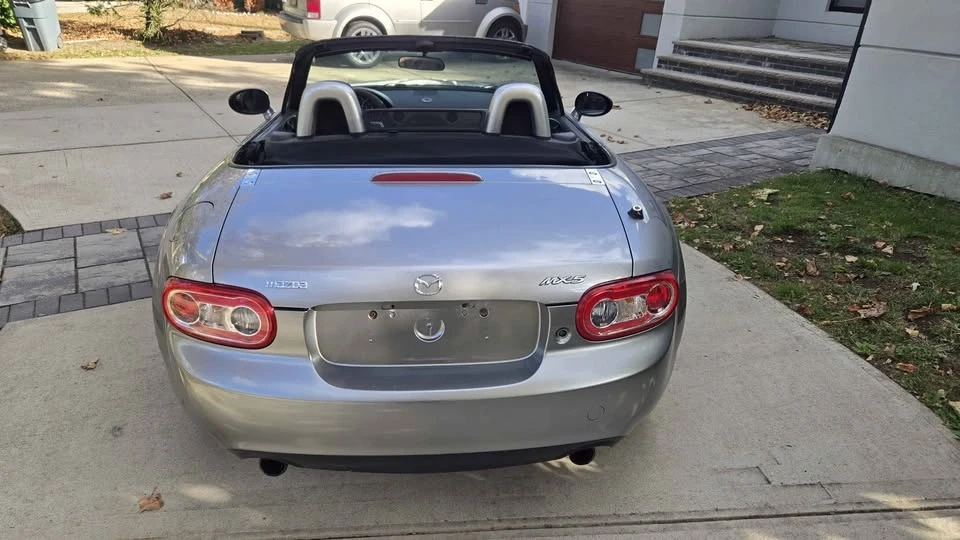2009 Mazda NC MX-5 Miata - Image 6 of 17