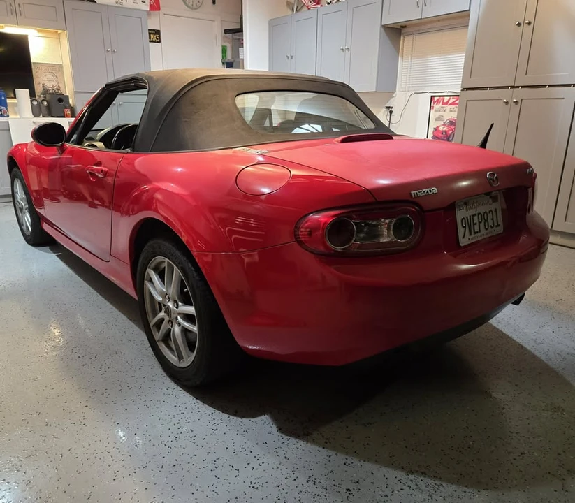 2009 Mazda NC MX-5 Miata - Image 17 of 20