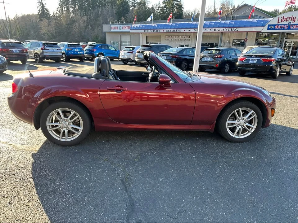 2009 Mazda NC MX-5 Miata - Image 8 of 17