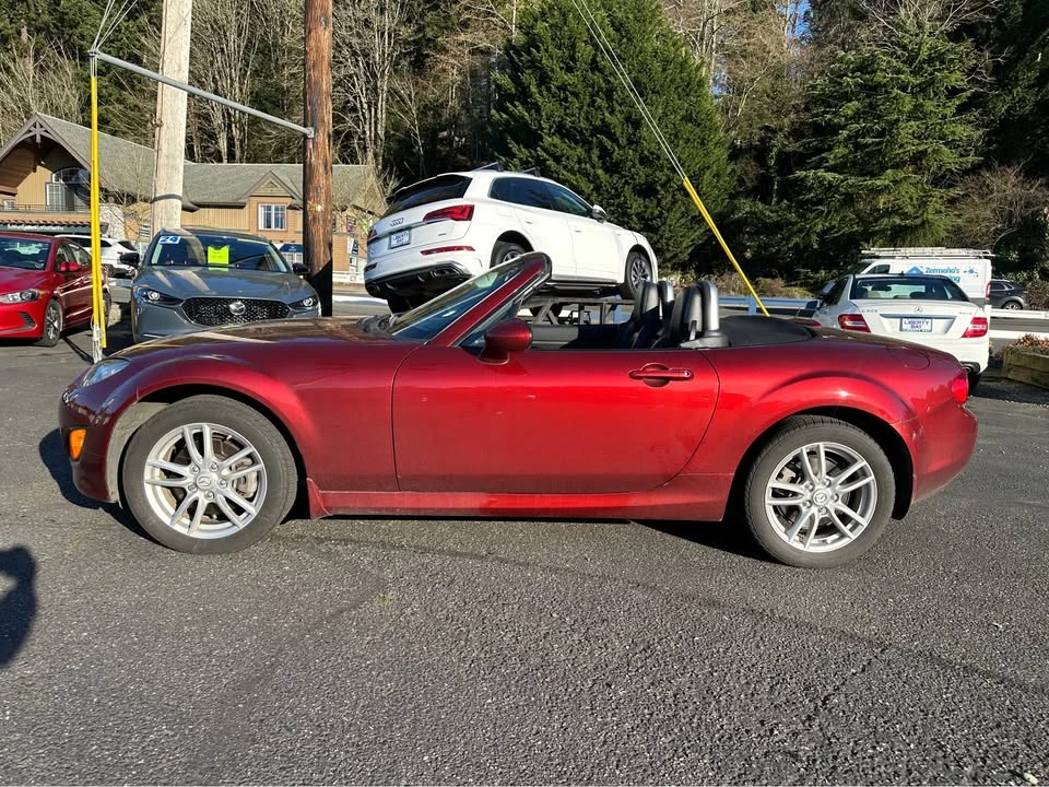 2009 Mazda NC MX-5 Miata - Image 4 of 17