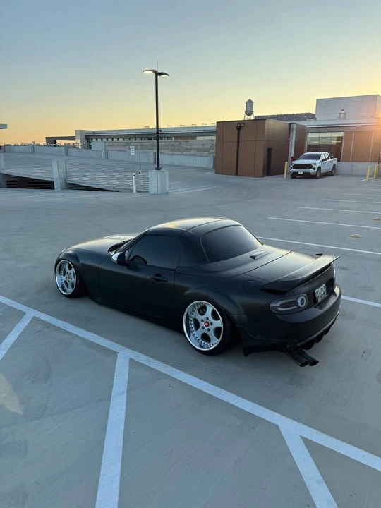 2009 Mazda NC MX-5 Miata - Image 3 of 11