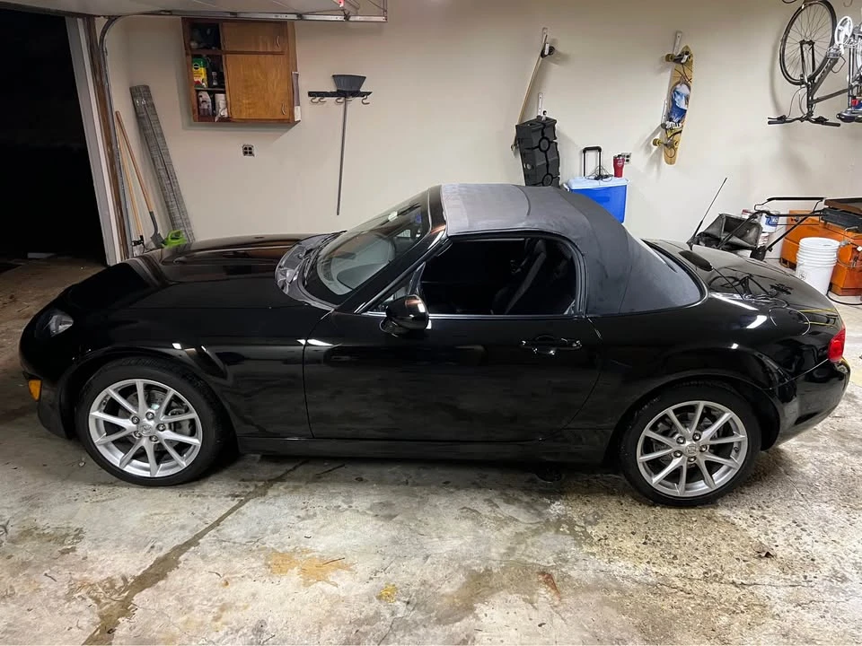 2009 Mazda NC MX-5 Miata - Image 17 of 20