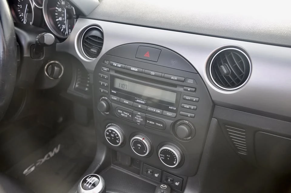 2009 Mazda NC MX-5 Miata - Image 16 of 18