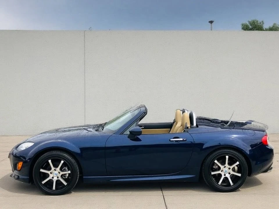 2009 Mazda NC MX-5 Miata - Image 2 of 20