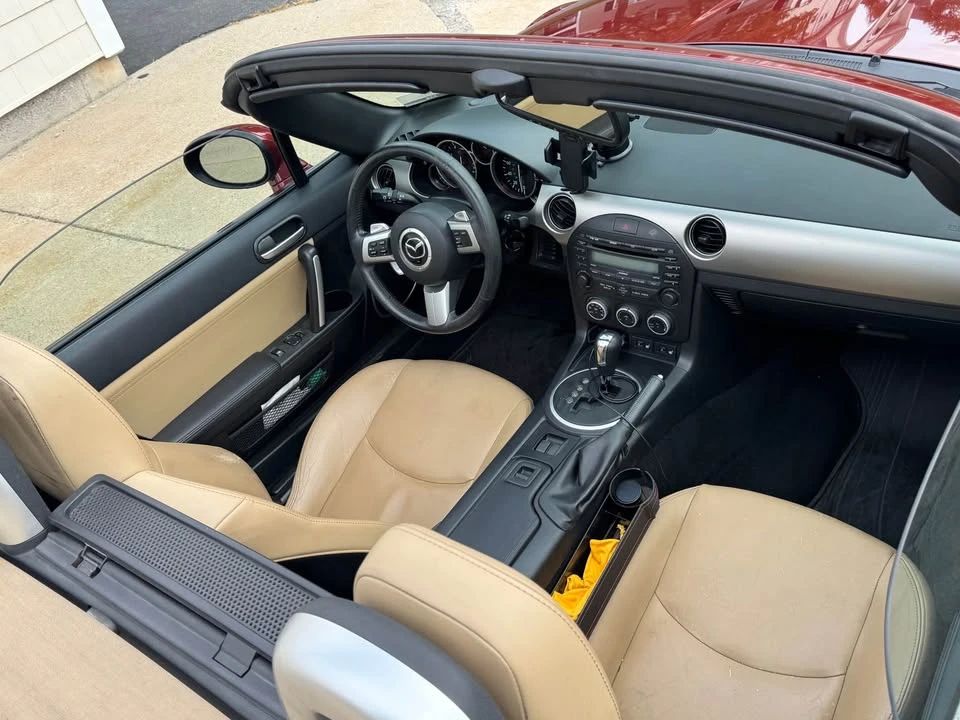 2009 Mazda NC MX-5 Miata - Image 5 of 11