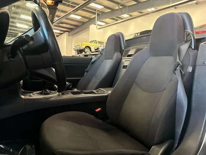 2009 Mazda NC MX-5 Miata - Image 3 of 4