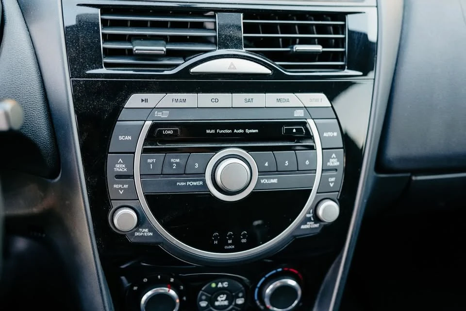 2009 Mazda RX-8 2nd Gen - Image 12 of 17