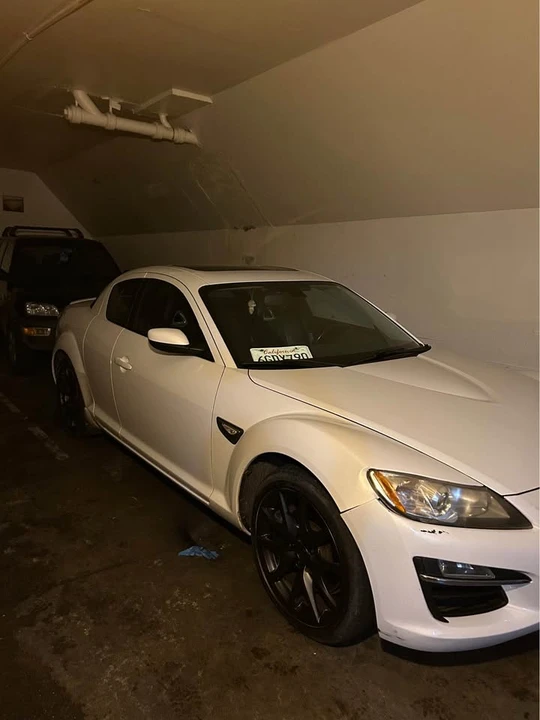 2009 Mazda RX-8 2nd Gen - Image 3 of 3