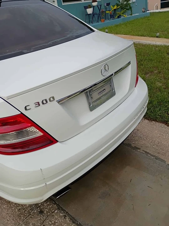 2009 Mercedes-Benz E-Class - Image 5 of 10