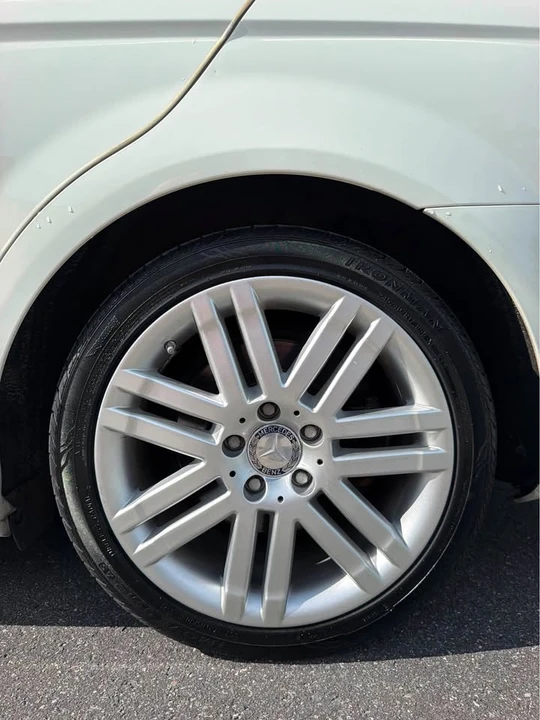 2009 Mercedes-Benz W212 E-Class - Image 17 of 18