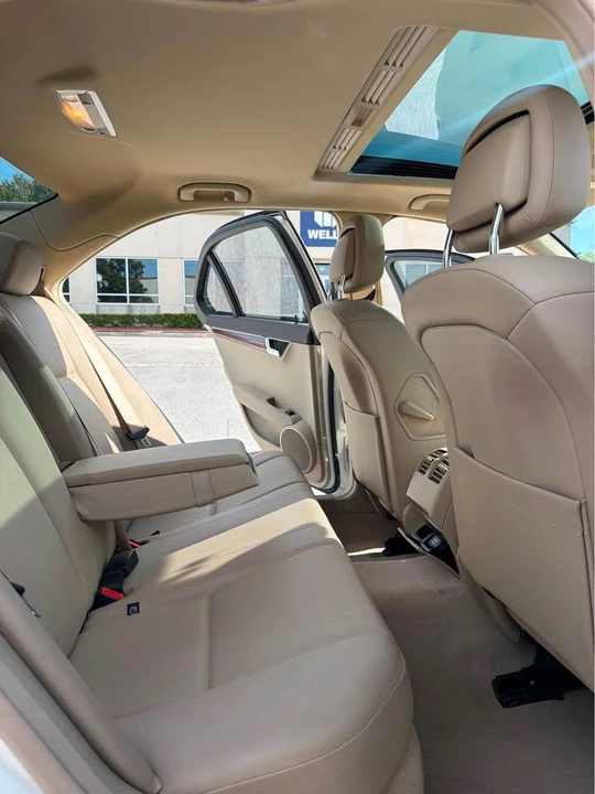 2009 Mercedes-Benz W212 E-Class - Image 10 of 18