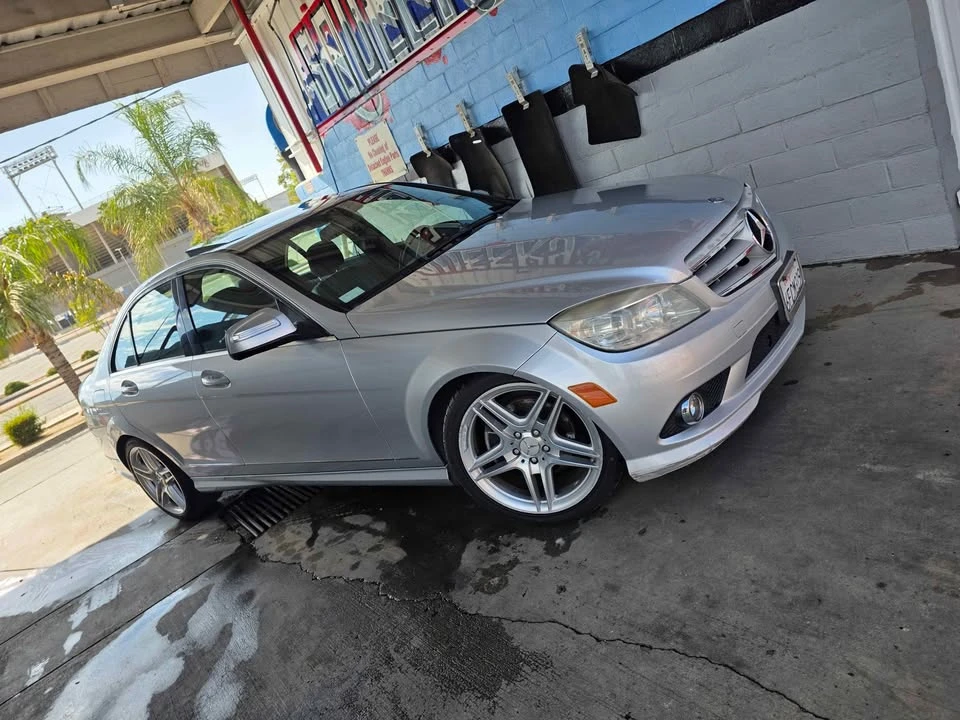 2009 Mercedes-Benz W212 E-Class - Image 2 of 11