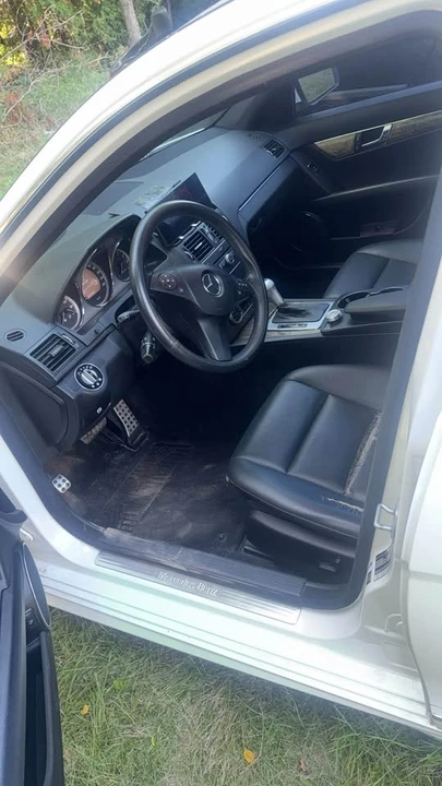2009 Mercedes-Benz W212 E-Class - Image 8 of 10