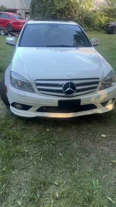 2009 Mercedes-Benz W212 E-Class - Image 2 of 10