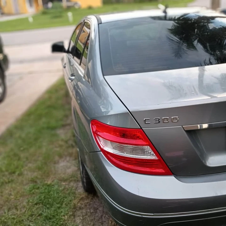 2009 Mercedes-Benz E-Class - Image 4 of 9