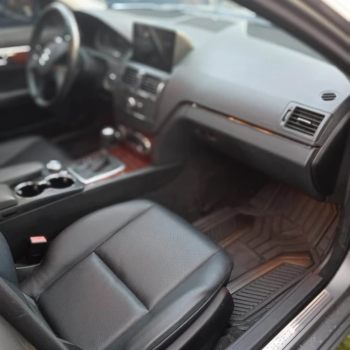 2009 Mercedes-Benz E-Class - Image 8 of 9