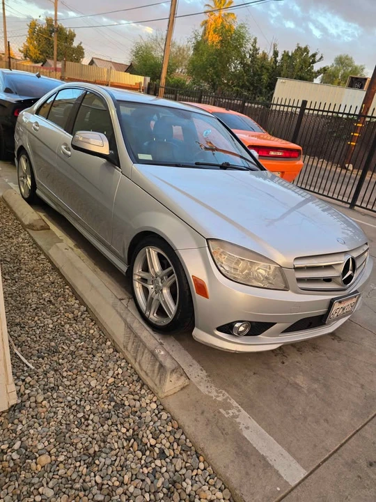2009 Mercedes-Benz E-Class - Image 2 of 6