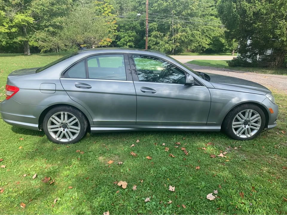 2009 Mercedes-Benz W212 E-Class - Image 2 of 9