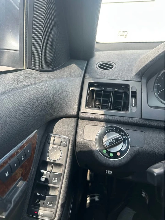 2009 Mercedes-Benz W212 E-Class - Image 14 of 14