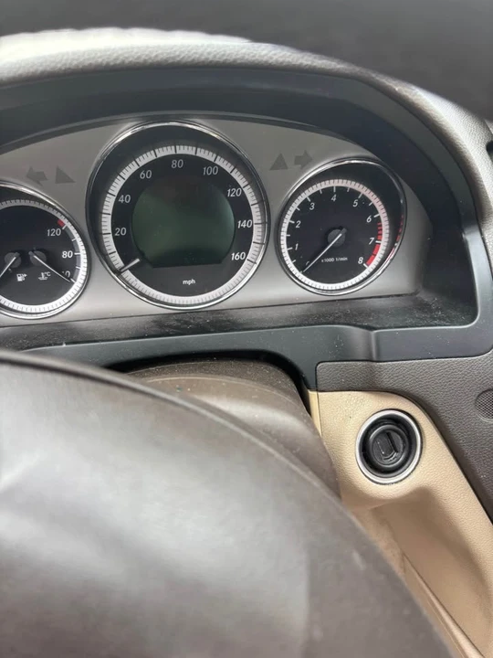 2009 Mercedes-Benz W211 E-Class - Image 3 of 9