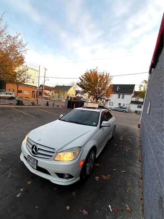 2009 Mercedes-Benz W204 C-Class - Image 4 of 8
