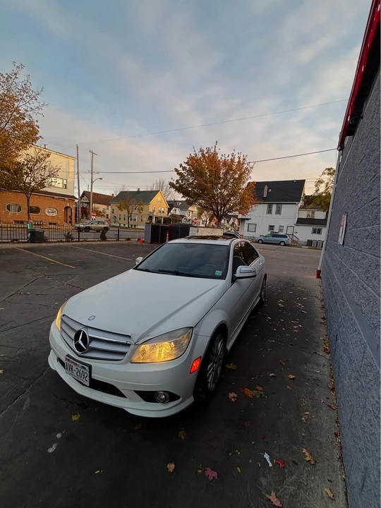 2009 Mercedes-Benz W204 C-Class - Image 5 of 10