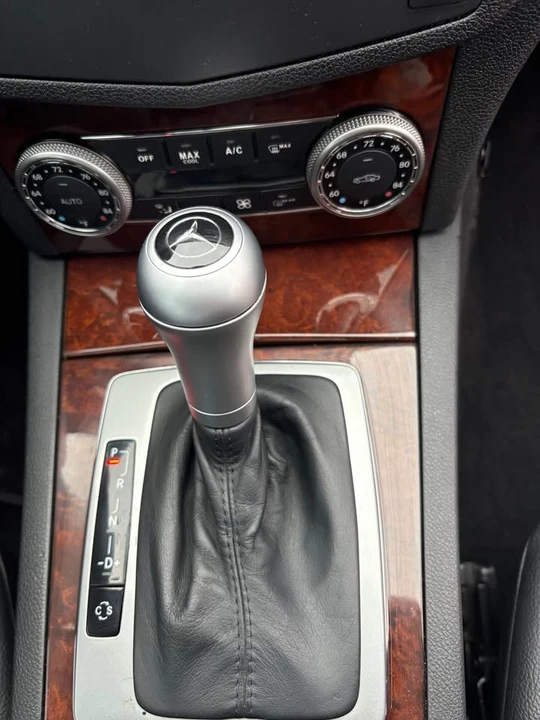 2009 Mercedes-Benz W204 C-Class - Image 16 of 19