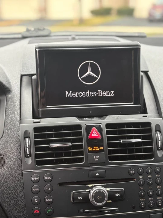 2009 Mercedes-Benz W204 C-Class - Image 11 of 19