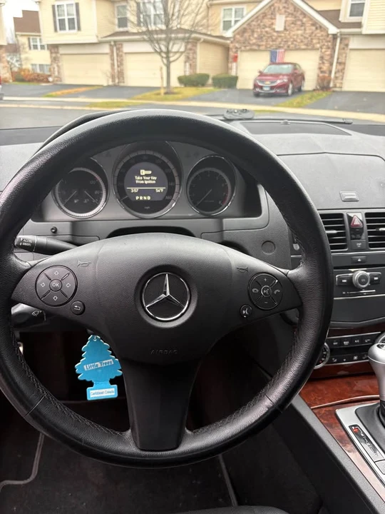 2009 Mercedes-Benz W204 C-Class - Image 10 of 19
