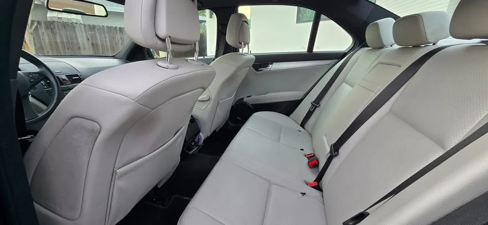 2009 Mercedes-Benz W204 C-Class - Image 12 of 20