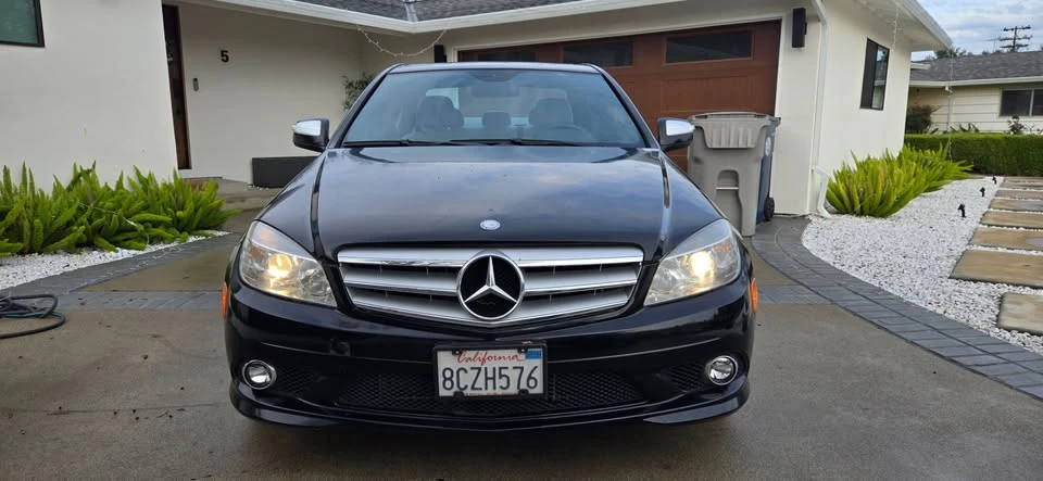2009 Mercedes-Benz W204 C-Class - Image 2 of 20