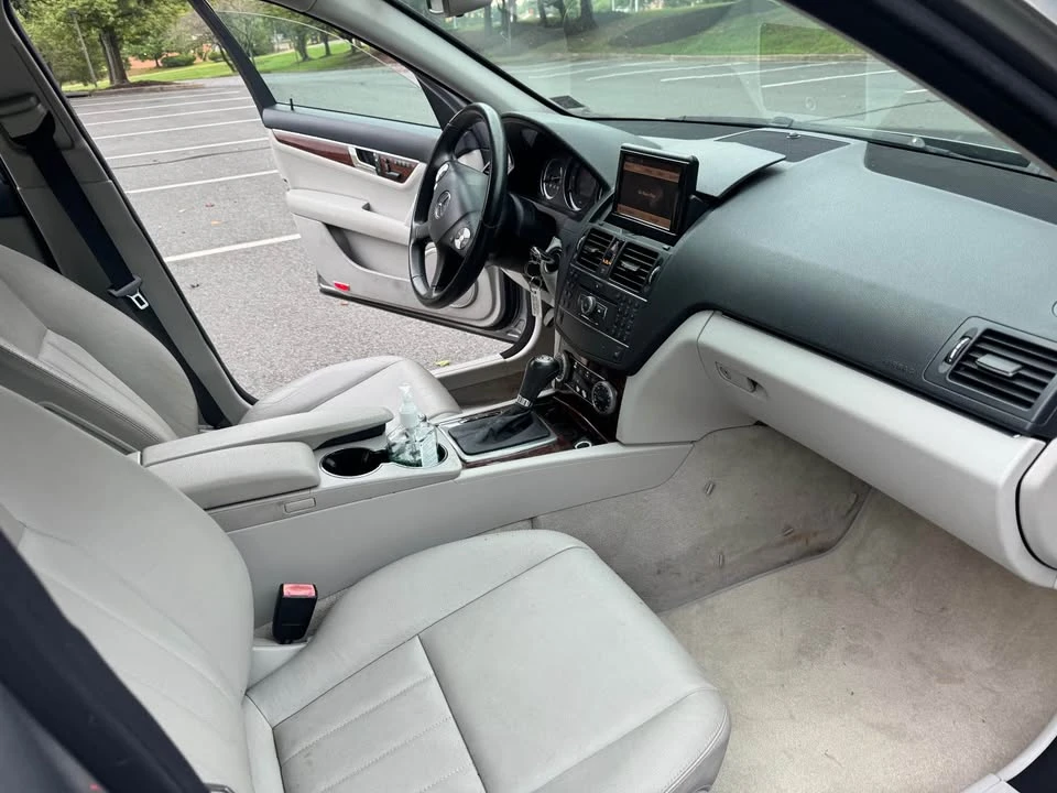 2009 Mercedes-Benz W204 C-Class - Image 13 of 20