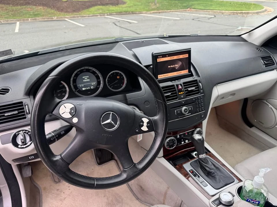 2009 Mercedes-Benz W204 C-Class - Image 17 of 20