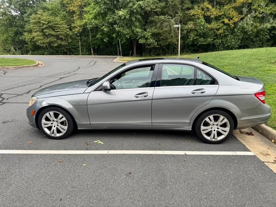 2009 Mercedes-Benz W204 C-Class - Image 8 of 20