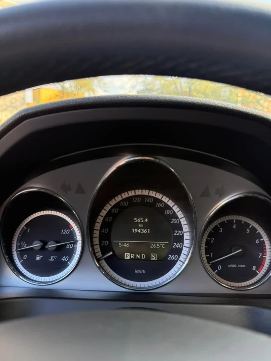 2009 Mercedes-Benz W204 C-Class - Image 12 of 15