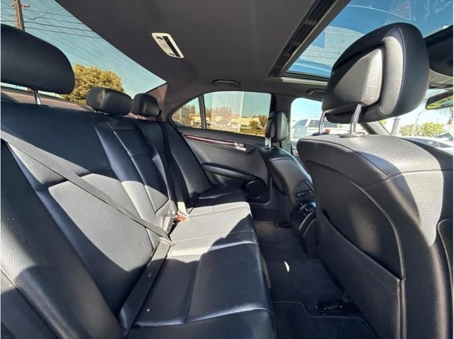 2009 Mercedes-Benz W204 C-Class - Image 12 of 20