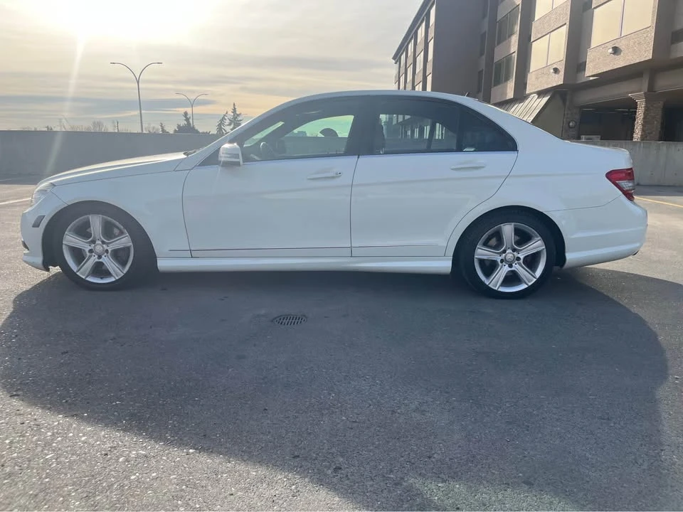 2009 Mercedes-Benz W204 C-Class - Image 2 of 10