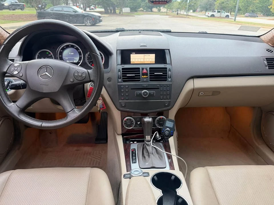 2009 Mercedes-Benz W204 C-Class - Image 11 of 18