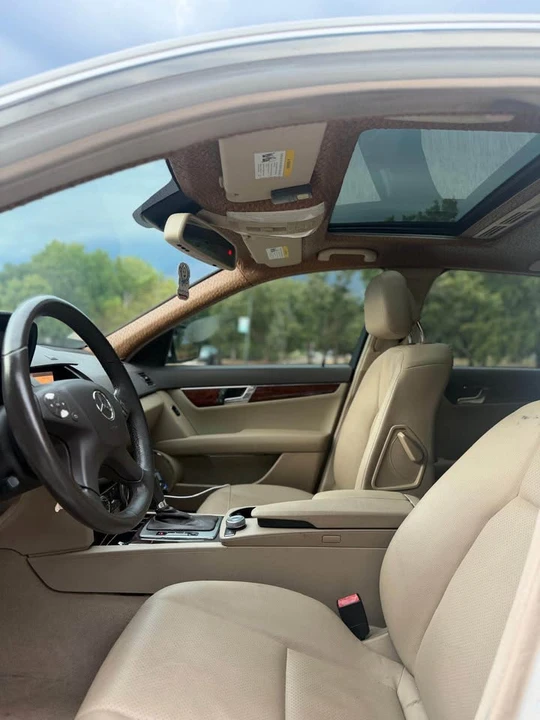 2009 Mercedes-Benz W204 C-Class - Image 10 of 18