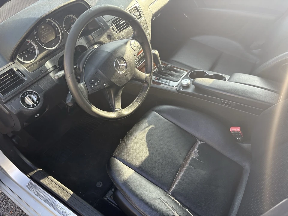 2009 Mercedes-Benz W204 C-Class - Image 7 of 8