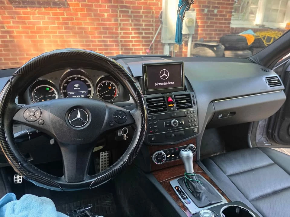 2009 Mercedes-Benz W204 C-Class - Image 3 of 10