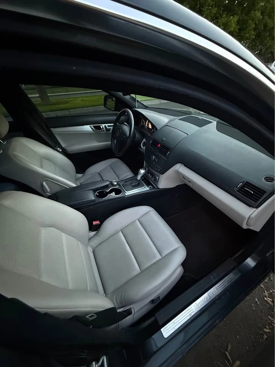 2009 Mercedes-Benz W204 C-Class - Image 3 of 5