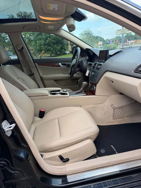 2009 Mercedes-Benz W204 C-Class - Image 8 of 20